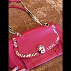 Red Love Moschino strap purse